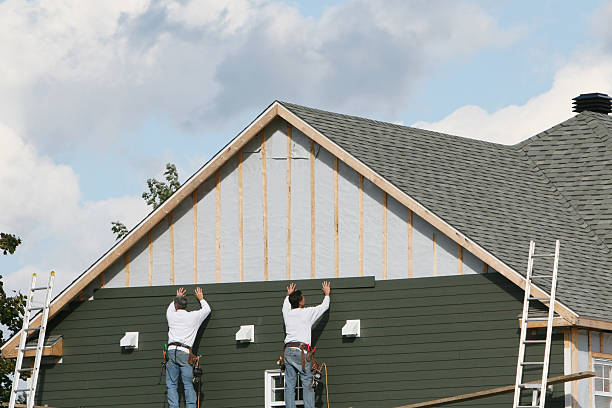 Professional Emergency Siding Repair technician working in Belleville, PA